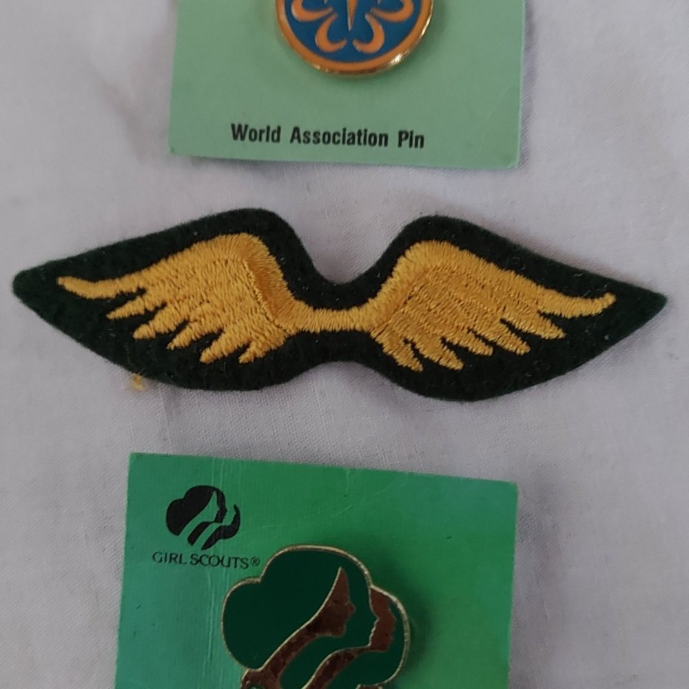 Retired 1980 Girl Scouts World Association & Contemporary Membership Pin Wings